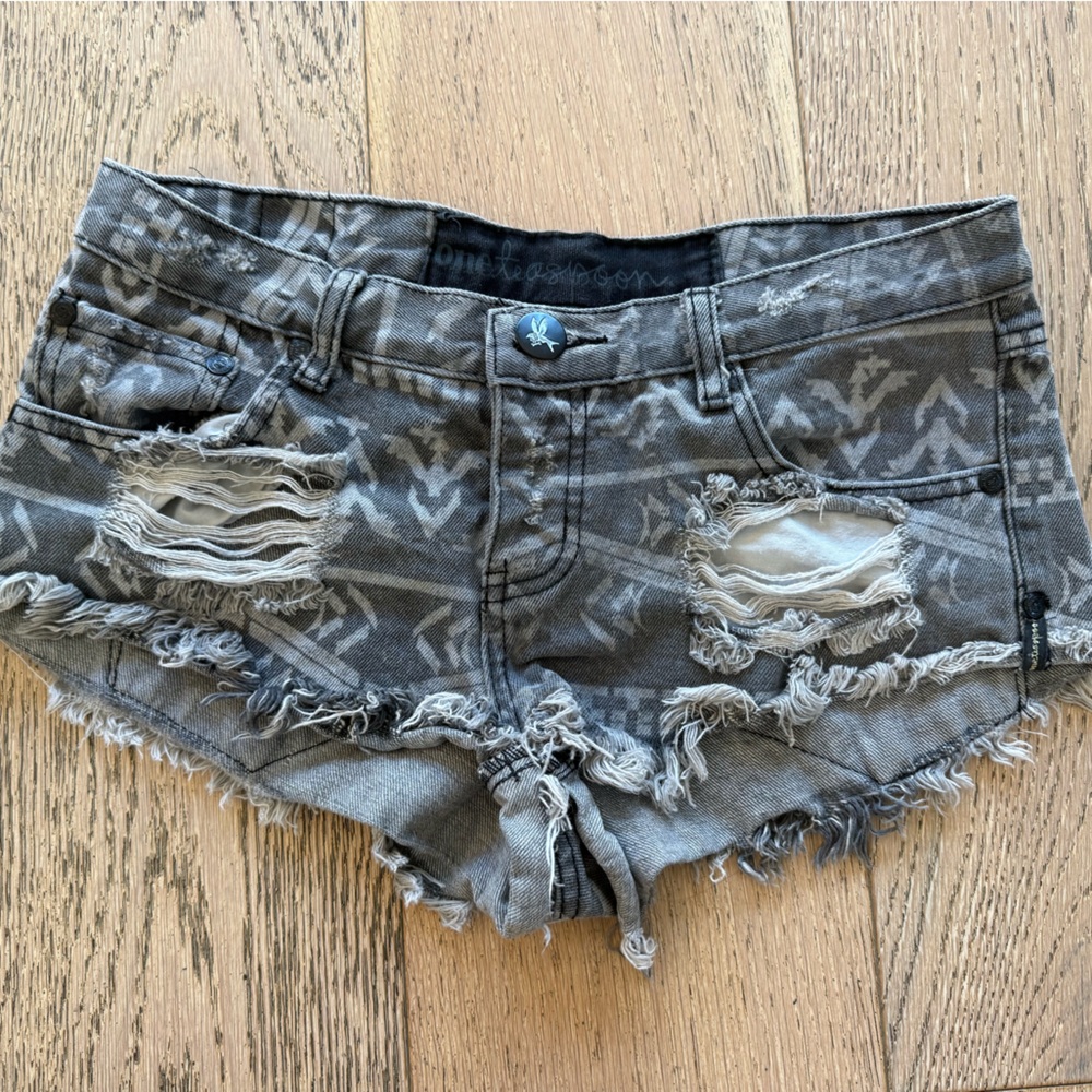 One Teaspoon Gray Distressed Women Shorts size 26
